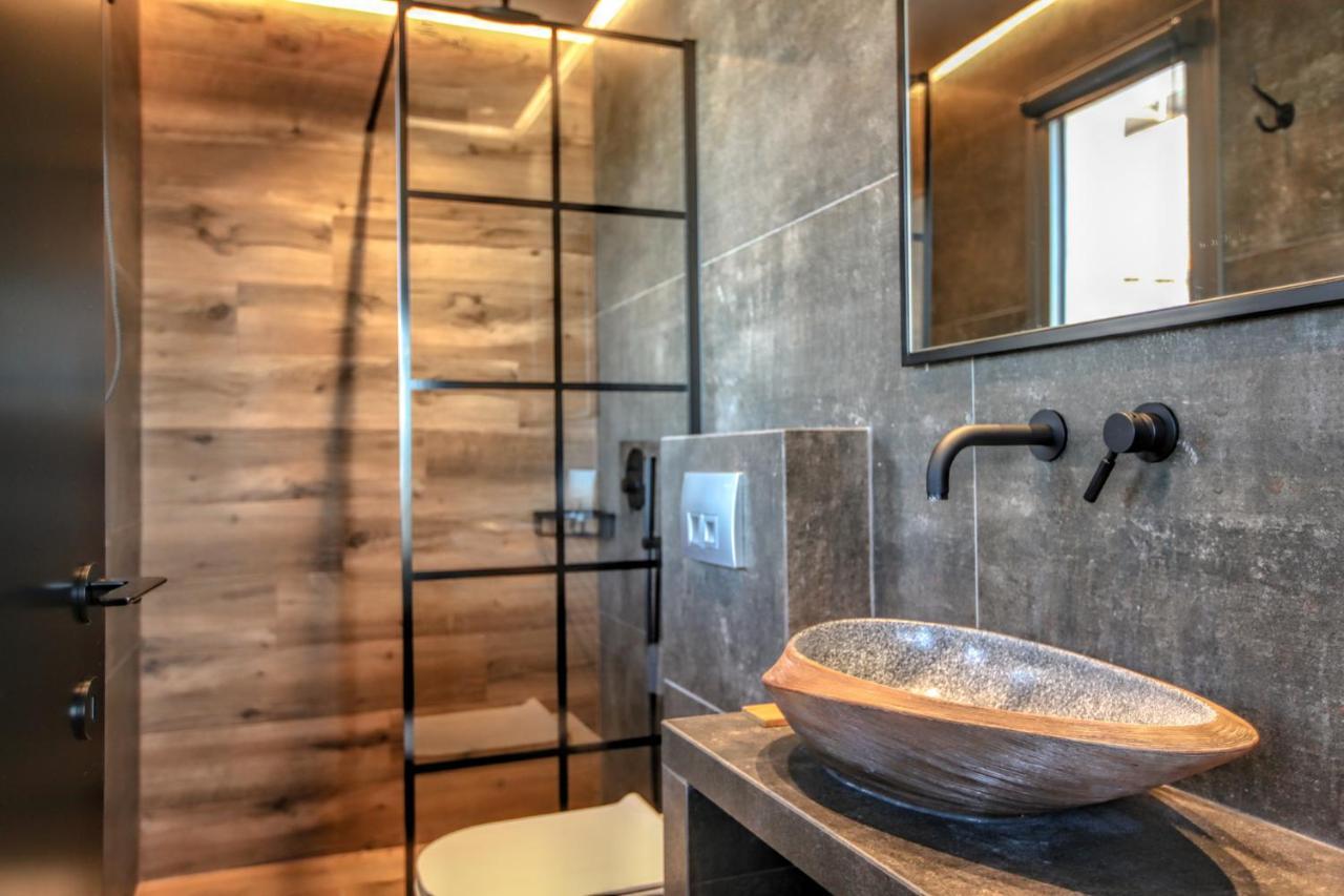 Meteora Heaven And Earth Premium Suites - Adults Friendly 칼람파카 외부 사진