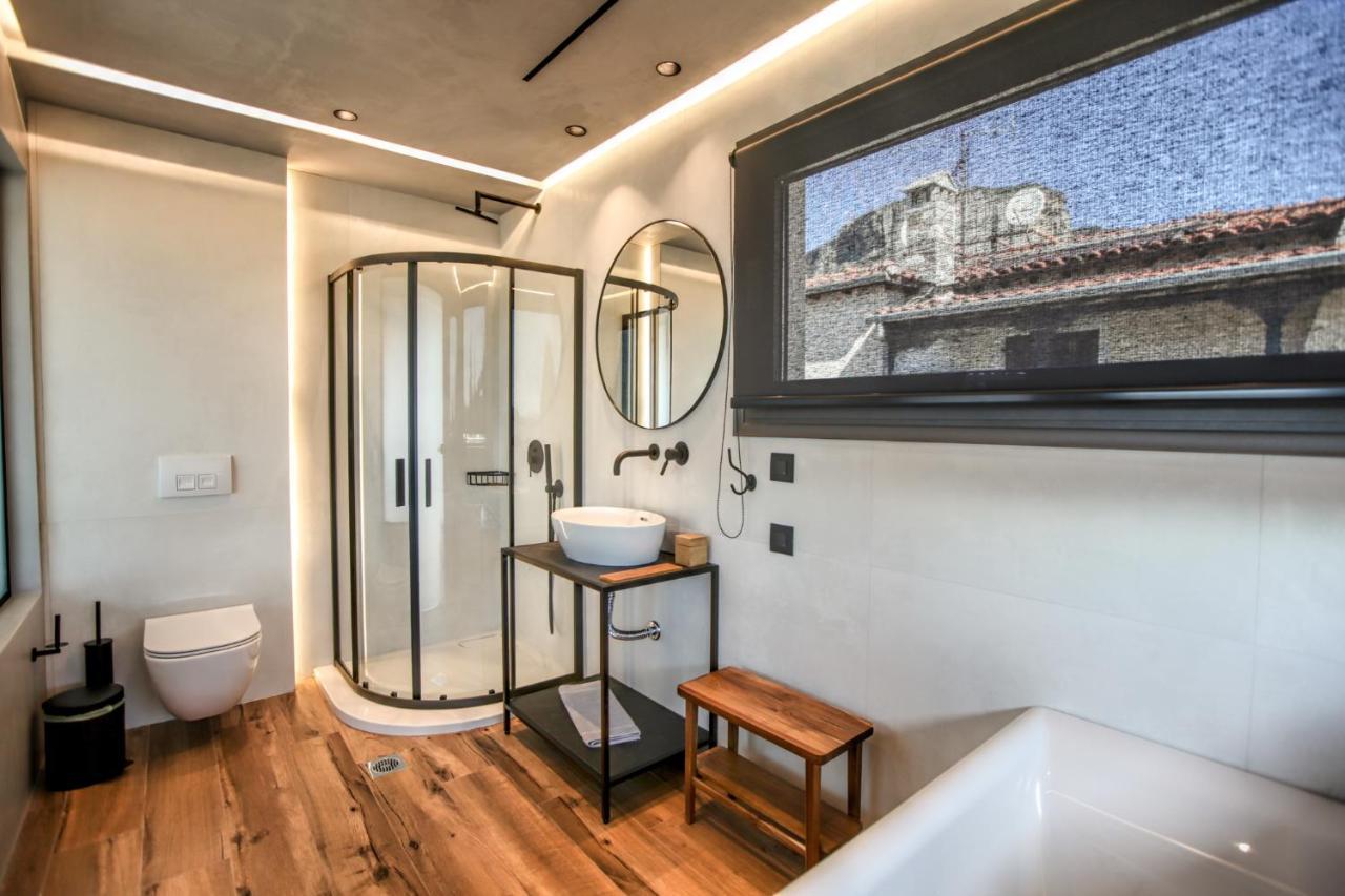 Meteora Heaven And Earth Premium Suites - Adults Friendly 칼람파카 외부 사진